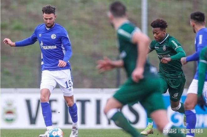 尽管科莫作 尽管科莫作