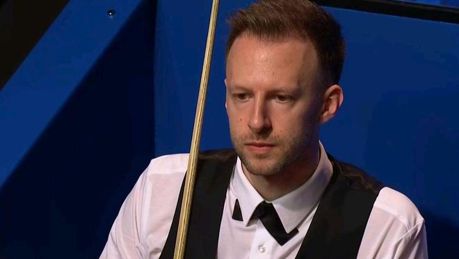 分板上短暂 分板上短暂