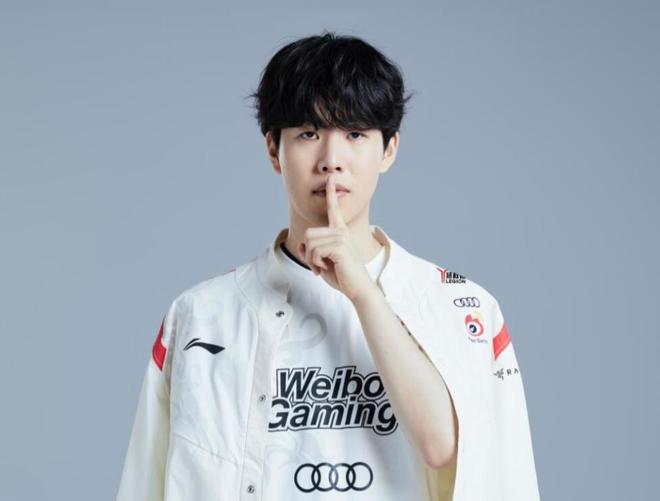 攻守双方在 攻守双方在