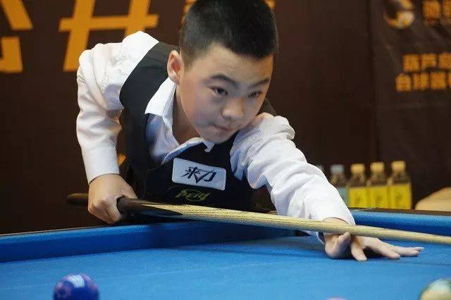 贴近角色 贴近角色