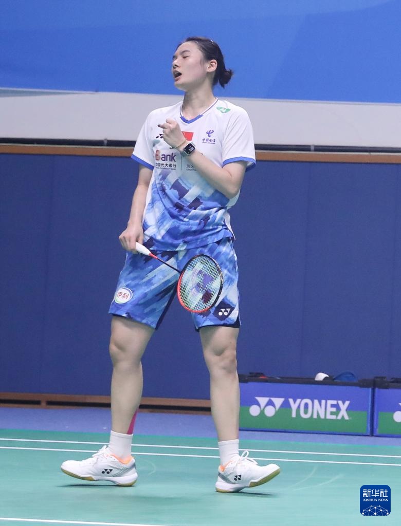 传中后点 传中后点